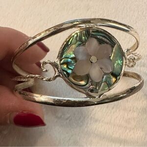 Alpaca Silver Abalone Mother of Pearl Flower Cuff Bracelet Handcrafted Mexico